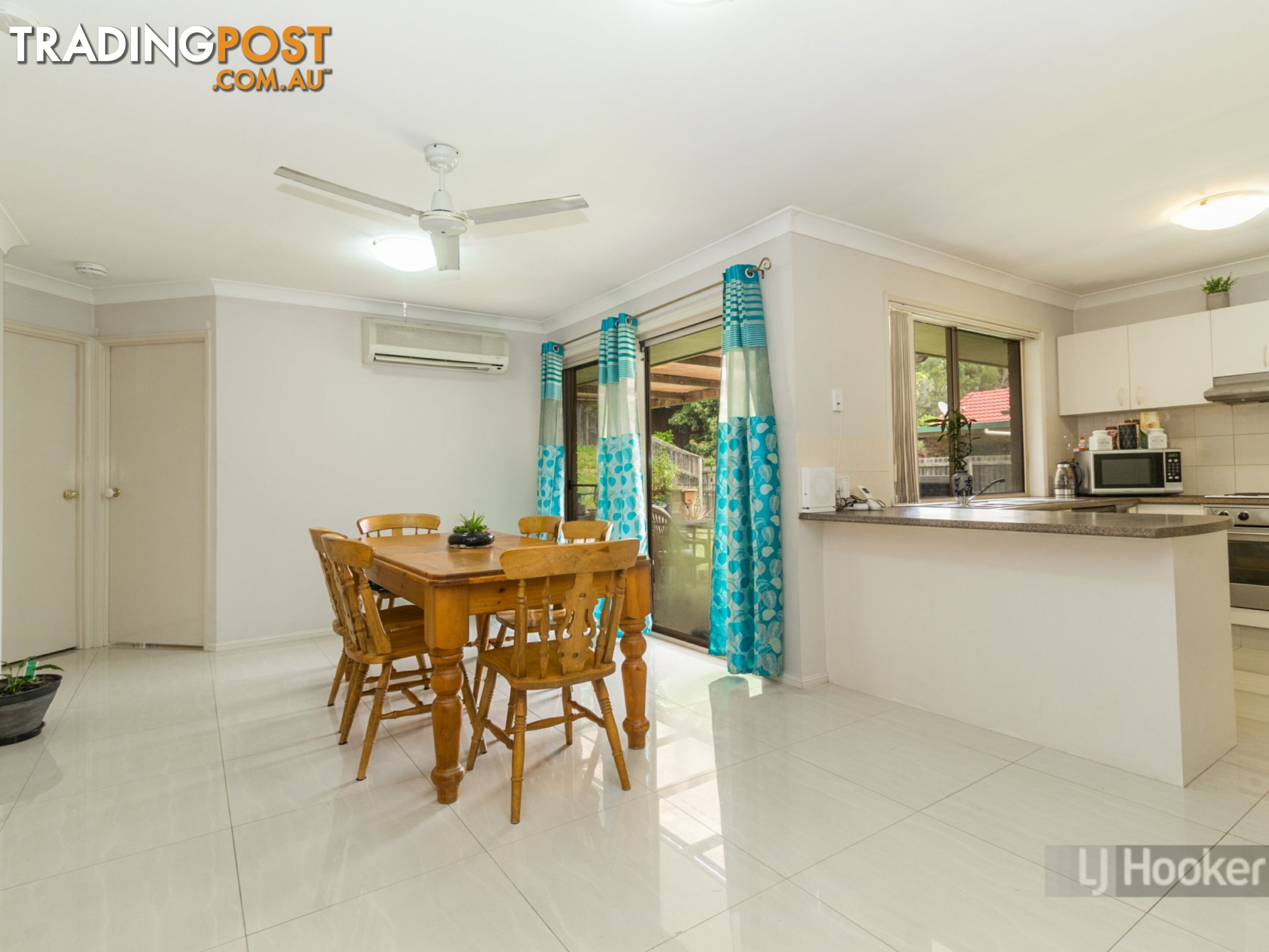 22 Hyde Place FOREST LAKE QLD 4078