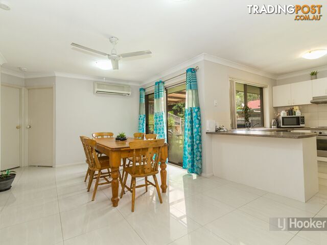 22 Hyde Place FOREST LAKE QLD 4078