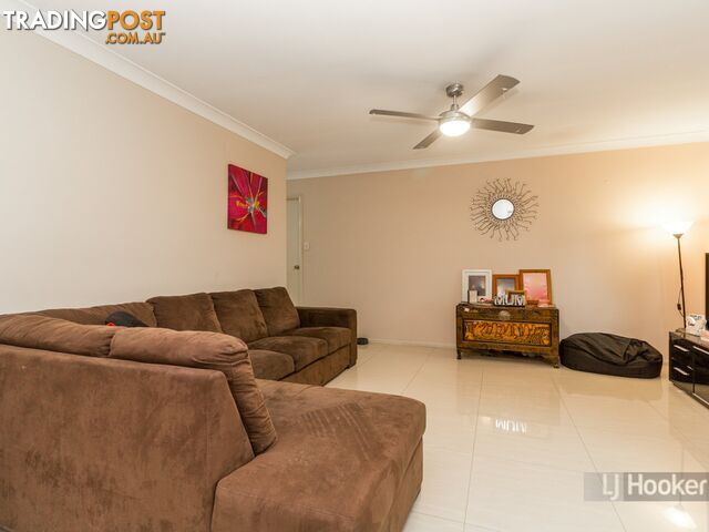 22 Hyde Place FOREST LAKE QLD 4078