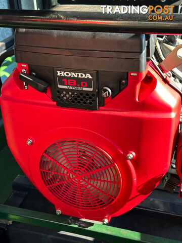 GENERATOR HONDA 18HP 9KVA VERY LITTLE USE  WITH 6X4 BOX TRAILER