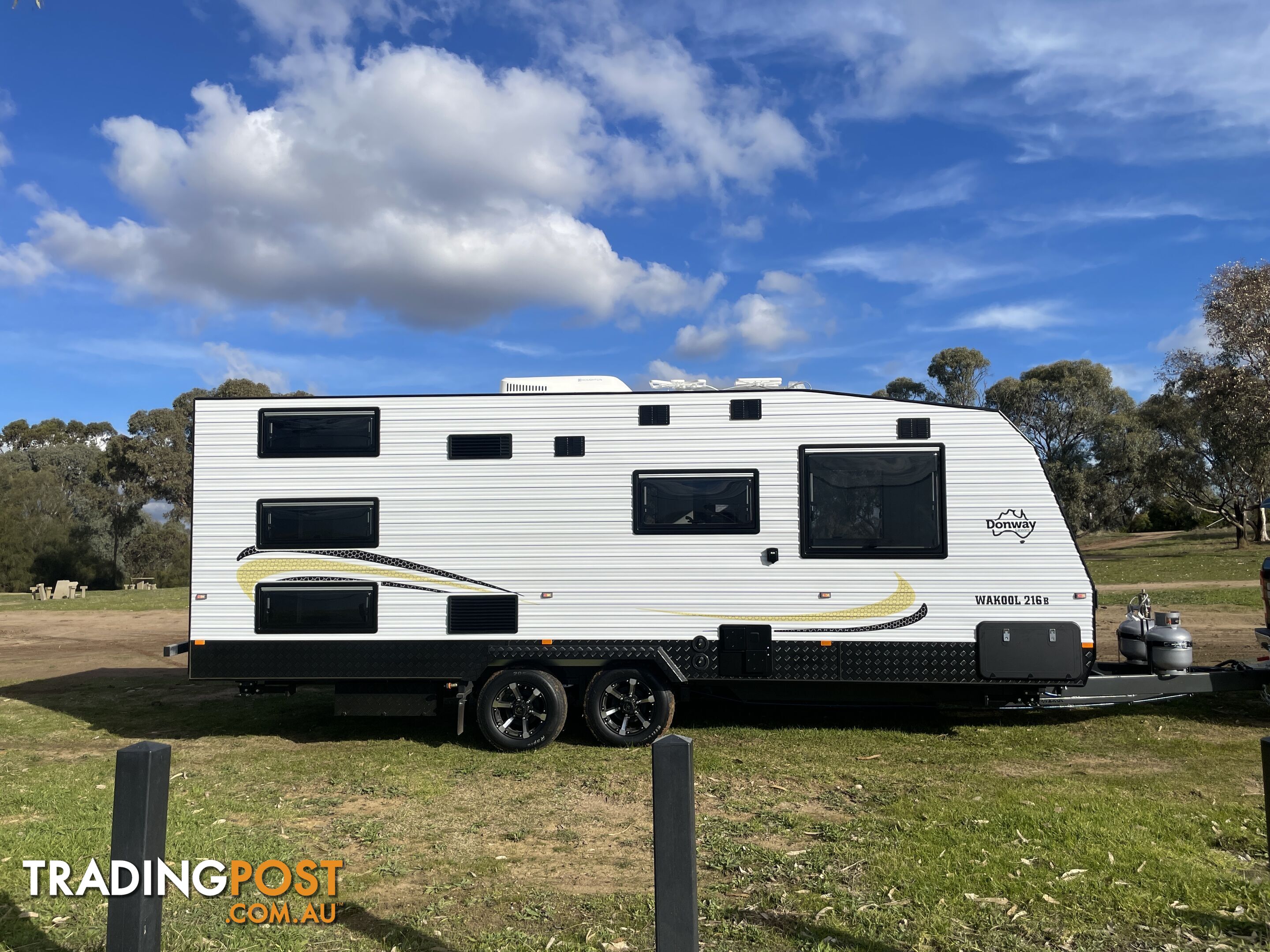 2024 DONWAY WAKOOL 216B CD TRIPLE BUNK CARAVAN