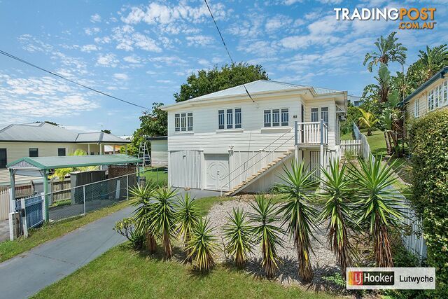 6 Wolsey Street SANDGATE QLD 4017