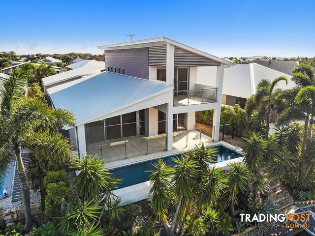 30 The Peninsula BANKSIA BEACH QLD 4507