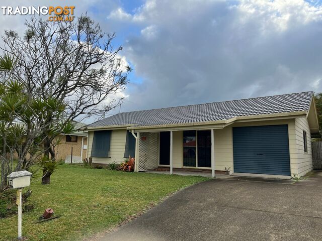 15 Clipper Street BONGAREE QLD 4507