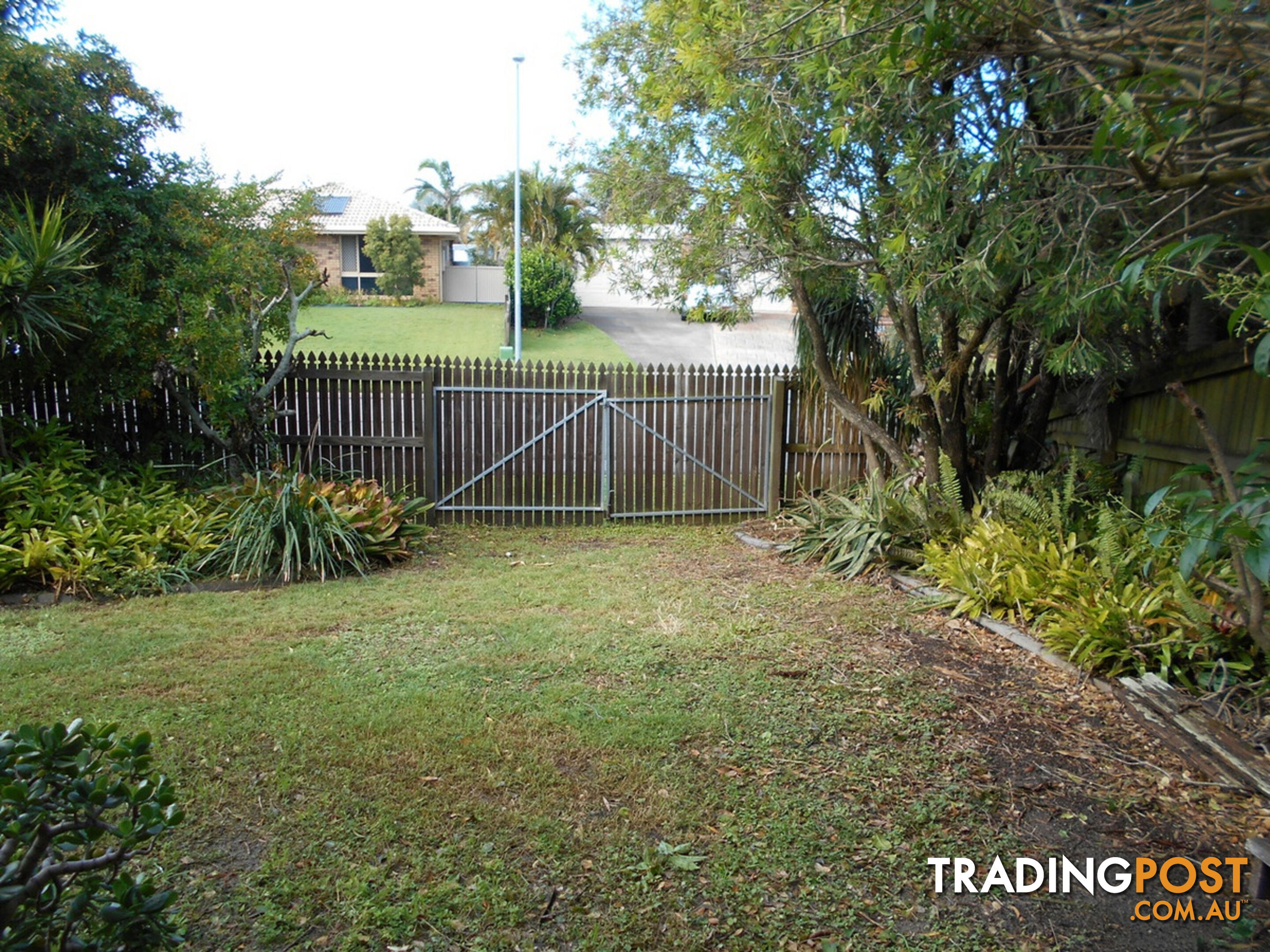 1/5 Chiltern Place SANDSTONE POINT QLD 4511