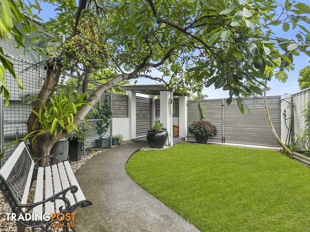 2/15 Seaeagle Place BANKSIA BEACH QLD 4507