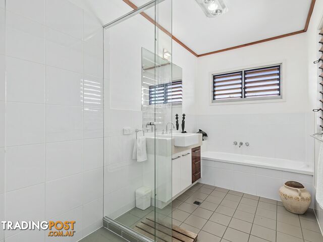 122/8 Spinnaker Drive SANDSTONE POINT QLD 4511