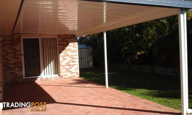 12 Tallow Court SANDSTONE POINT QLD 4511