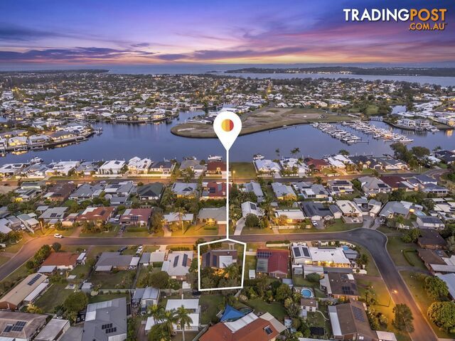 18 Hawaii Crescent BANKSIA BEACH QLD 4507