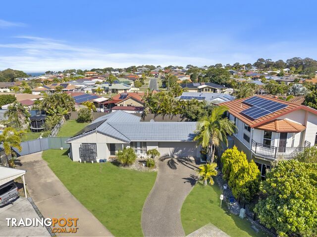 11 Queenscliff Court SANDSTONE POINT QLD 4511