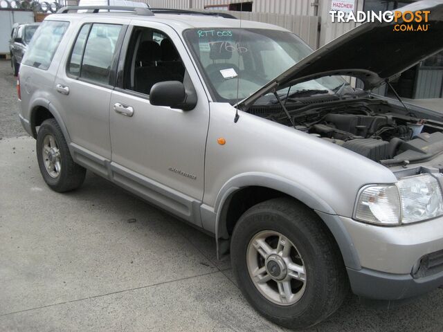 FORD EXPLORER 2004 FOR WRECKING, 4 CARS FOR PARTS - photo 2 of 5