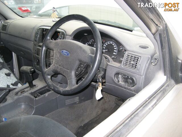 FORD EXPLORER 2004 FOR WRECKING, 4 CARS FOR PARTS - photo 3 of 5