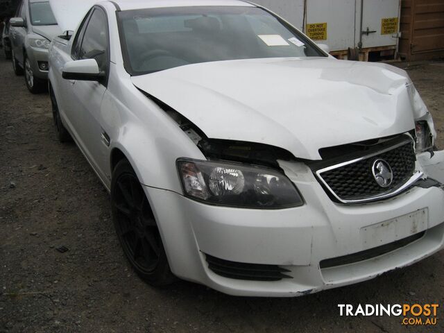 VE COMMODORE 2011 UTE FOR WRECKING & PARTS ( CALL US)