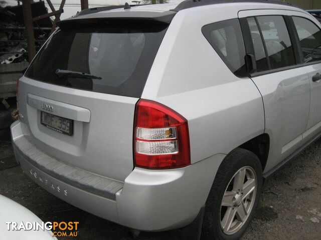 JEEP COMPASS 2008 FOR WRECKING  (MANY PARTS CALL US)