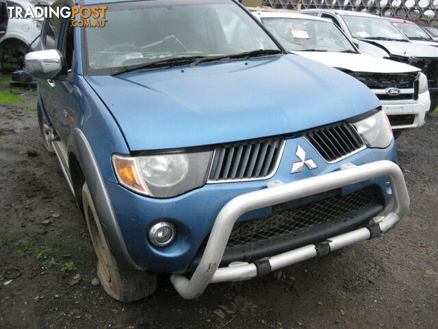 MITSUBISHI TRITON 2008 DAUL CAB 4WD UTE FOR WRECKING 