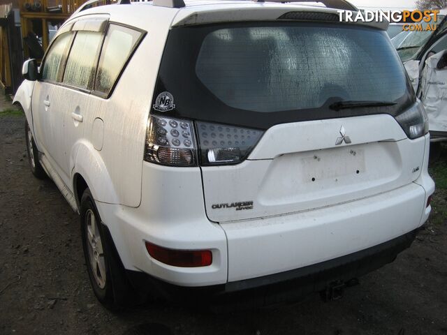 MITSUBISHI OUTLANDER 2012 ZH FOR PARTS (COMPLETE CAR) CALL US