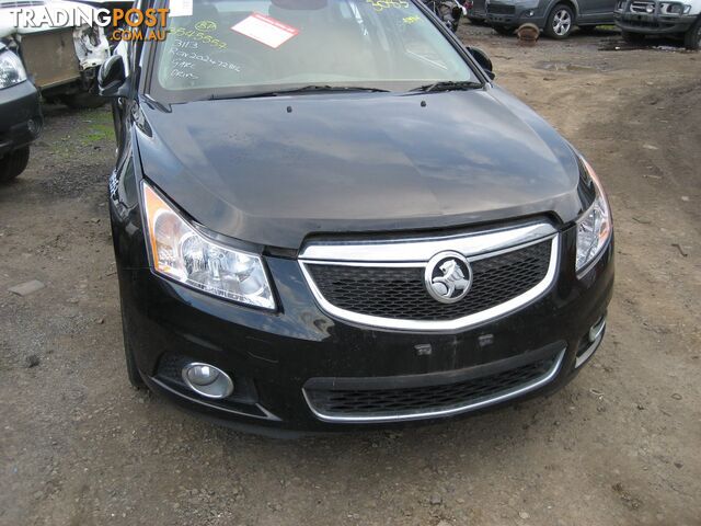 HOLDEN CRUZE 2014 FOR WRECKING ( MANY PARTS )