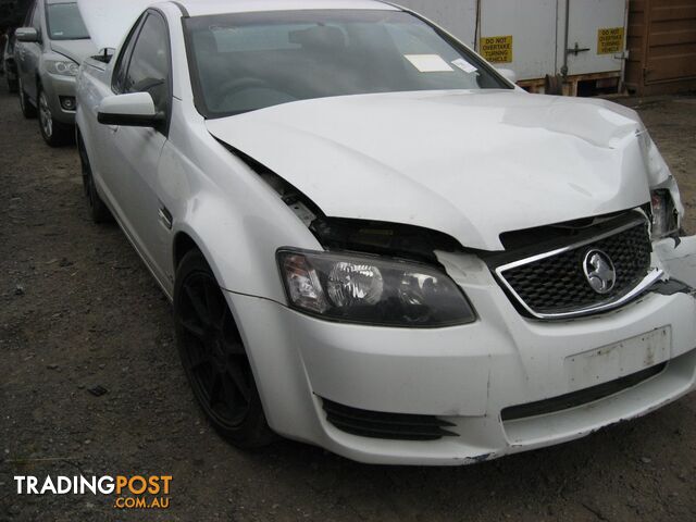 VE COMMODORE 2011 UTE FOR WRECKING ( 3 CARS TO CHOOSE PARTS FROM) CALL US