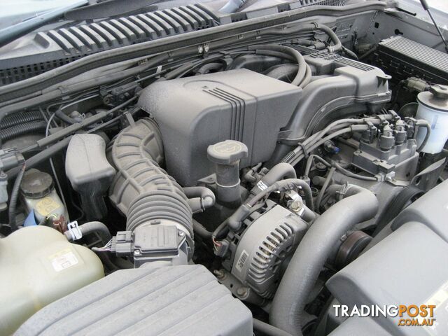 FORD EXPLORER 2004 V6 FOR PARTS (COMPLETE CAR)