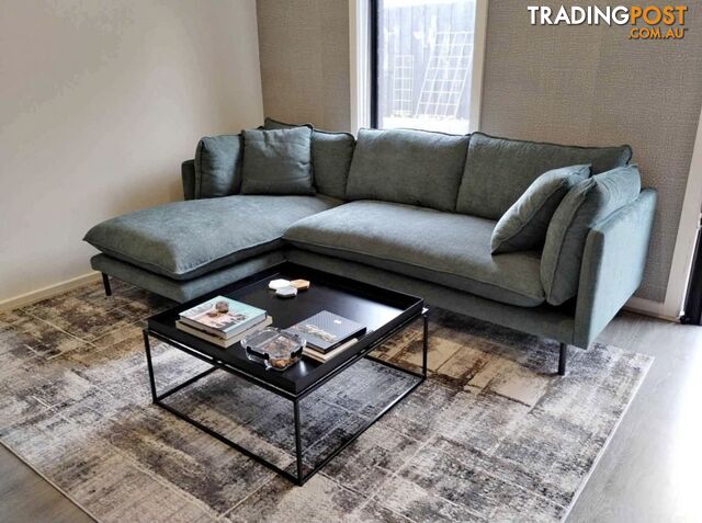 3 seater sofa with chaise