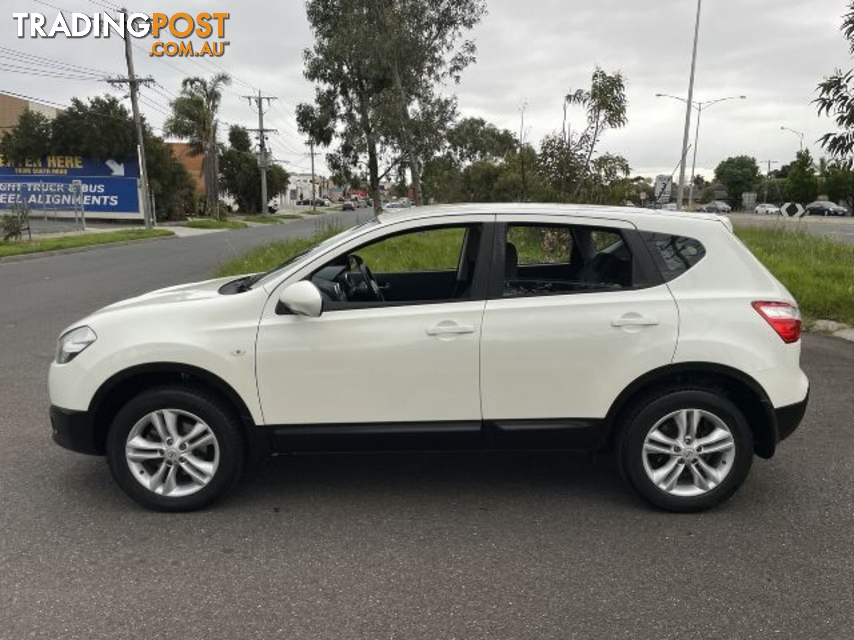 2013  NISSAN DUALIS ST Hatch X-tronic 2W J10W Series 4 MY13 HATCHBACK