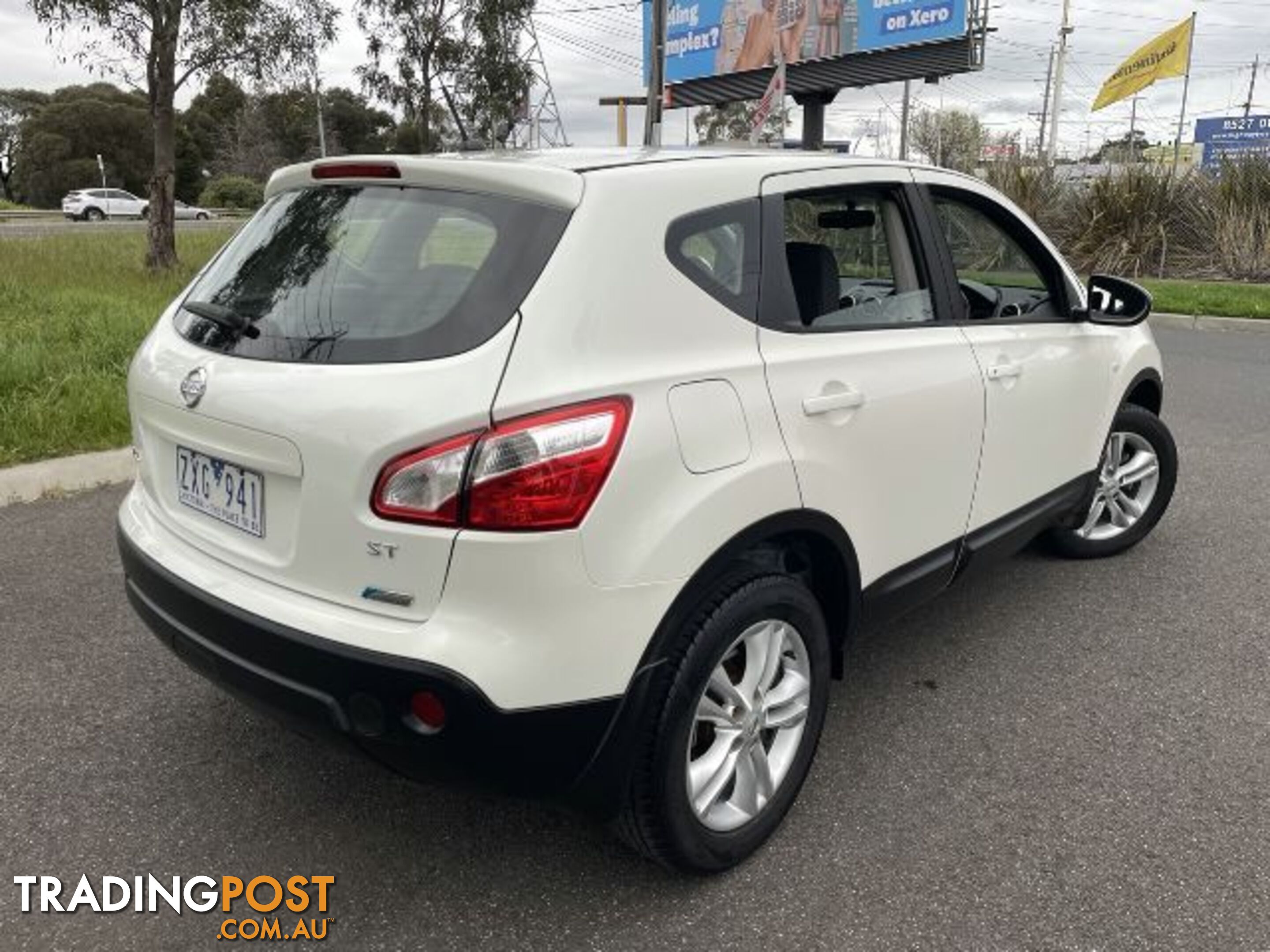 2013  NISSAN DUALIS ST Hatch X-tronic 2W J10W Series 4 MY13 HATCHBACK