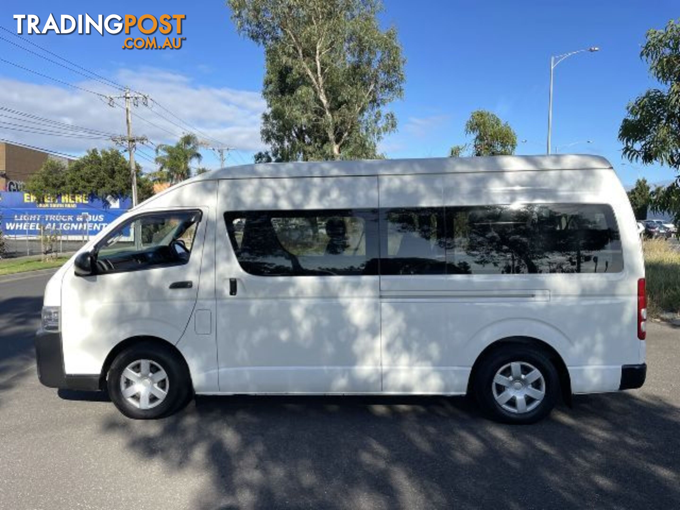 2014  TOYOTA HIACE COMMUTER KDH223R MY14 BUS