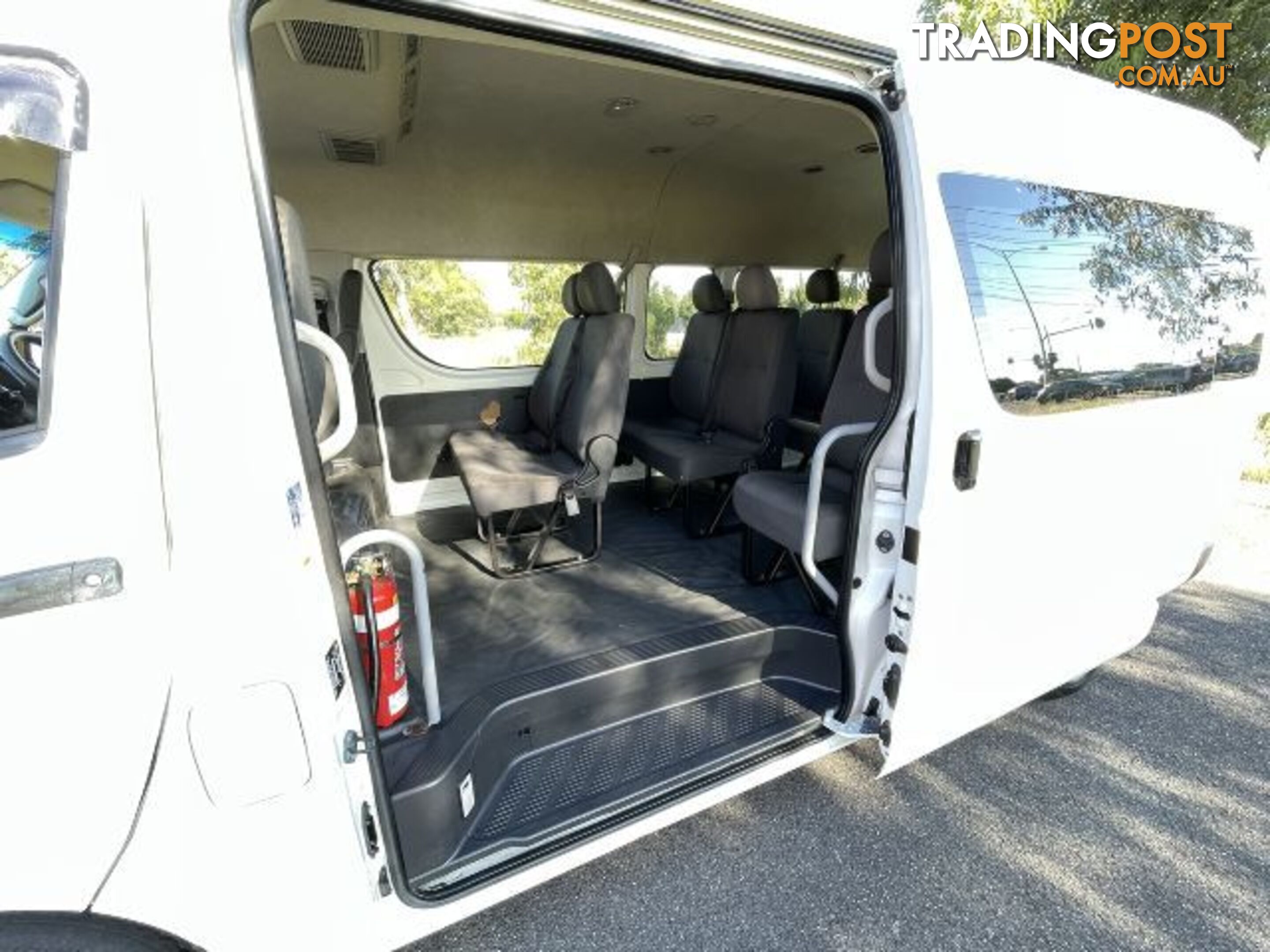 2014  TOYOTA HIACE COMMUTER KDH223R MY14 BUS