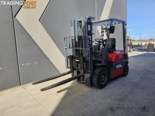 NEW UHI FD25, 2.5T DIESEL FORKLIFT WITH SIDE SHIFT (WA ONLY)