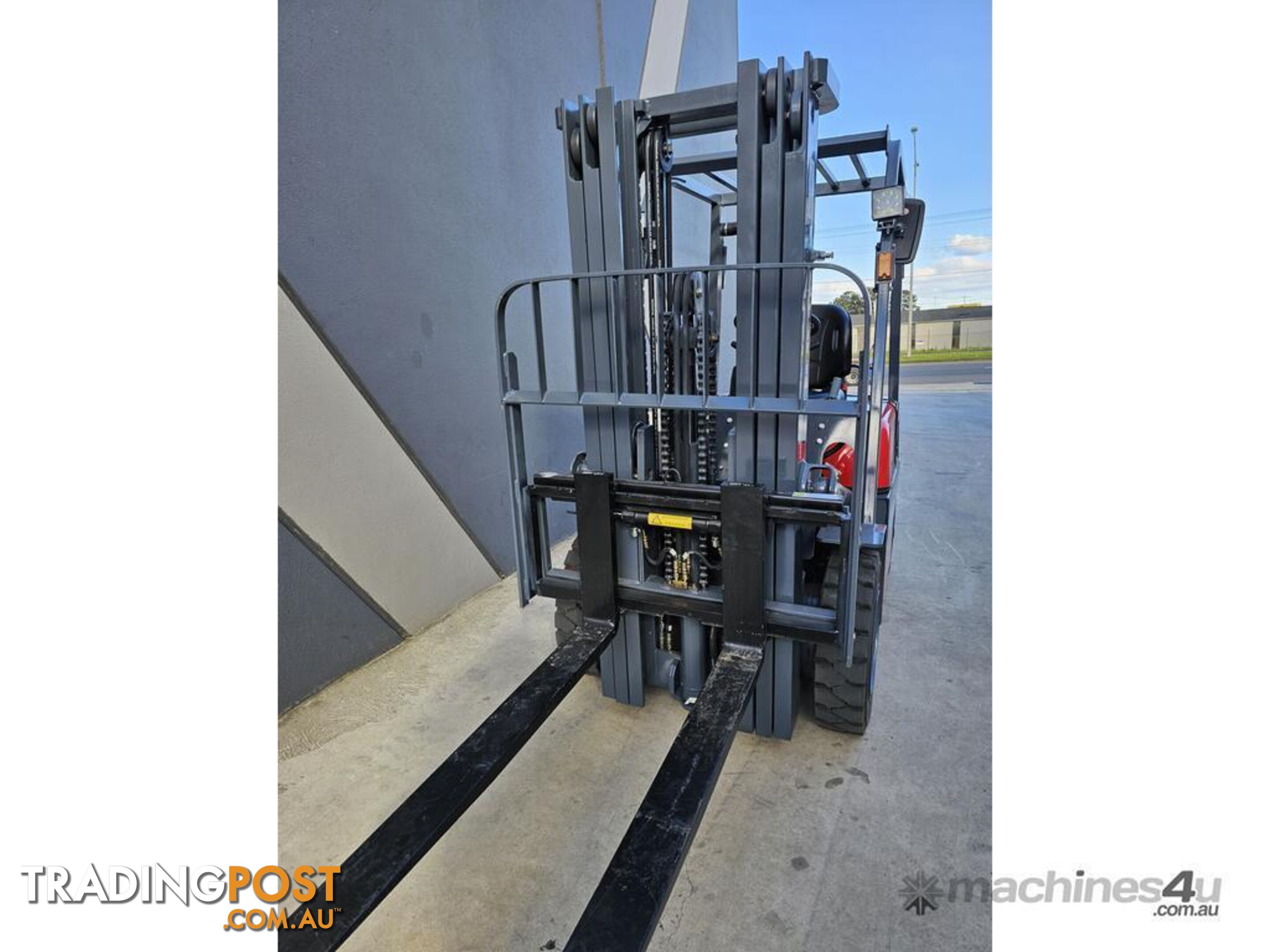 NEW UHI FD25, 2.5T DIESEL FORKLIFT WITH SIDE SHIFT (WA ONLY)