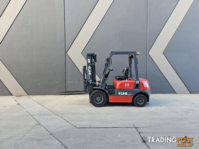 NEW UHI 2.5TON DIESEL FORKLIFT WITH SIDE SHIFT