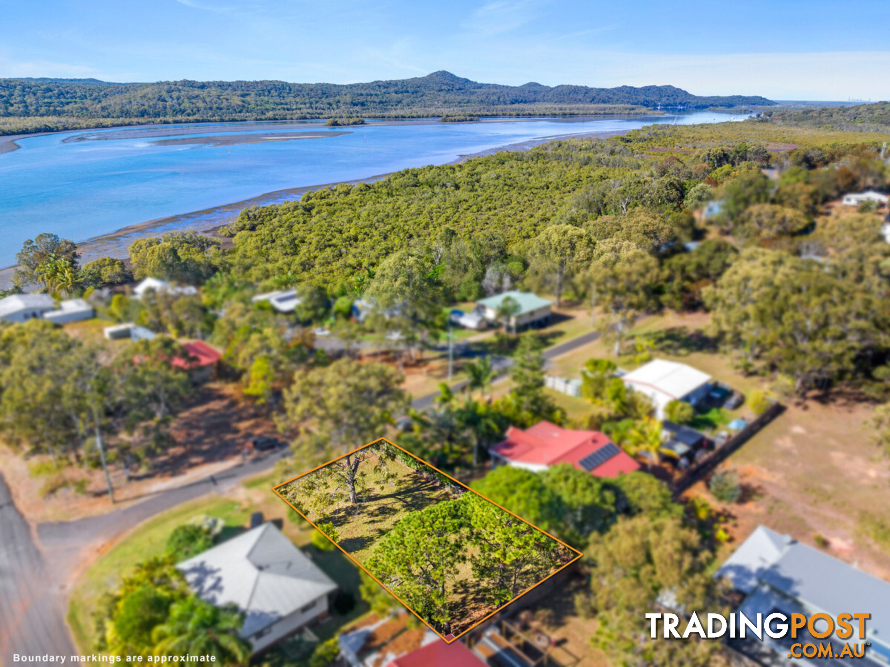 4 Aquamarine Avenue RUSSELL ISLAND QLD 4184