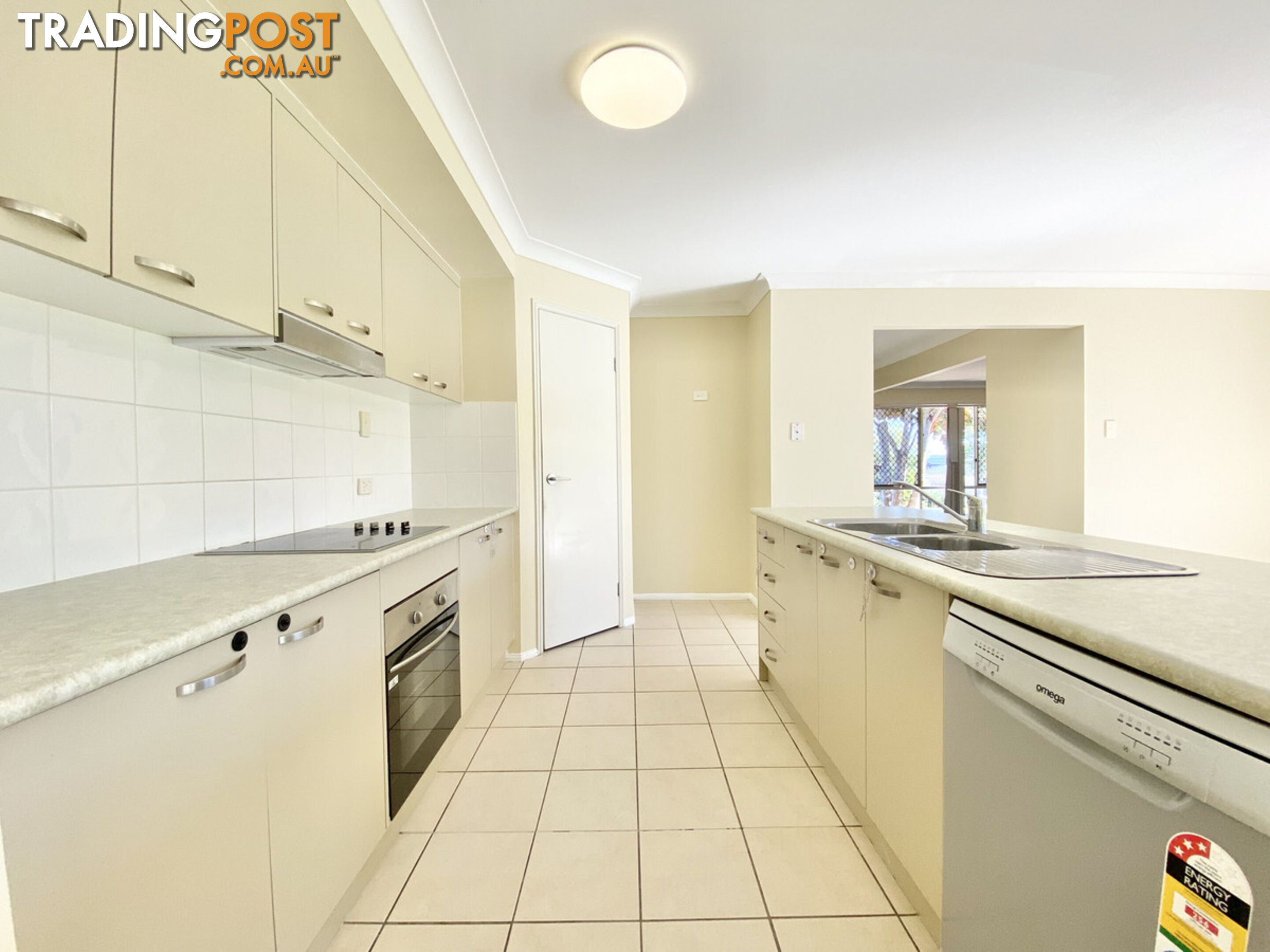 28 Fiddlewood Street VICTORIA POINT QLD 4165