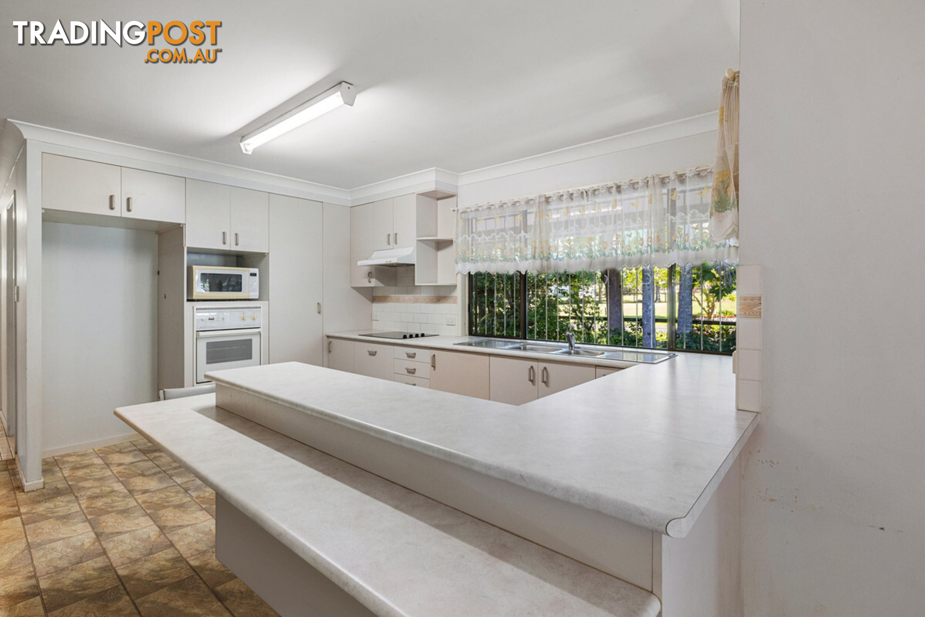 83 Grassdale Road BELMONT QLD 4153