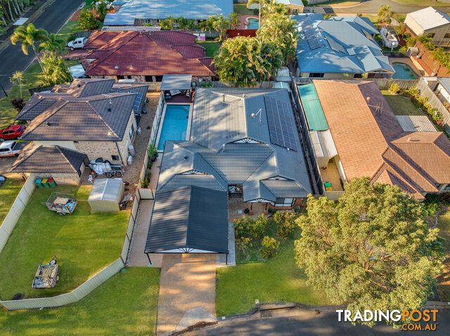 4 Seaholly Crescent VICTORIA POINT QLD 4165