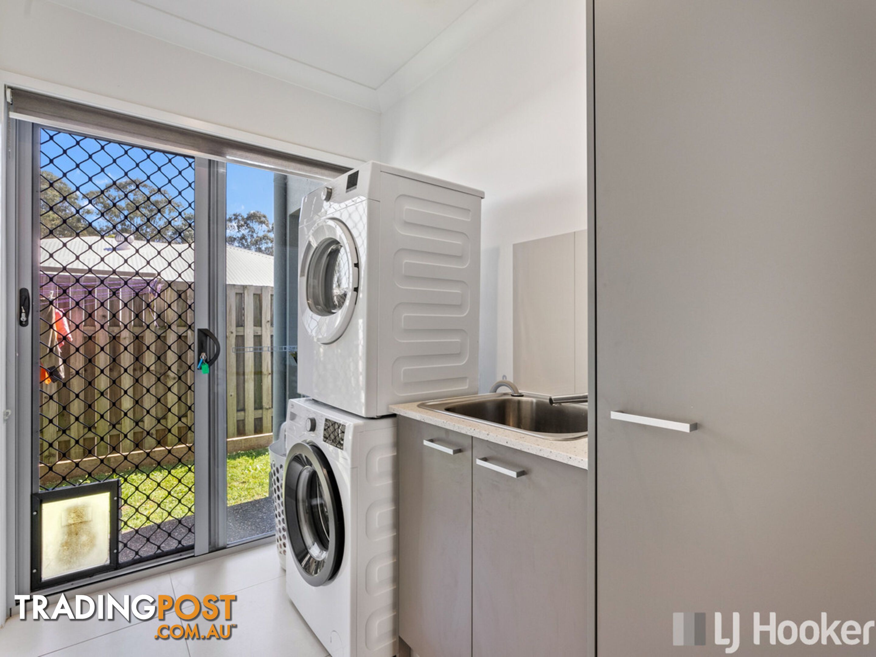 15 Mapleton Crescent CAPALABA QLD 4157