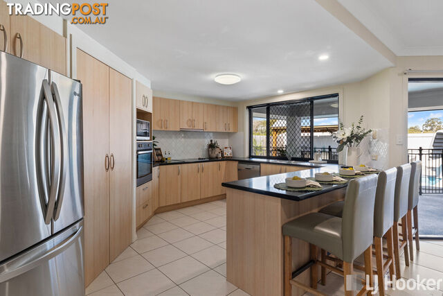 43 Attenborough Circuit REDLAND BAY QLD 4165