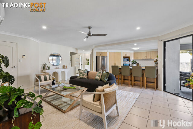 43 Attenborough Circuit REDLAND BAY QLD 4165