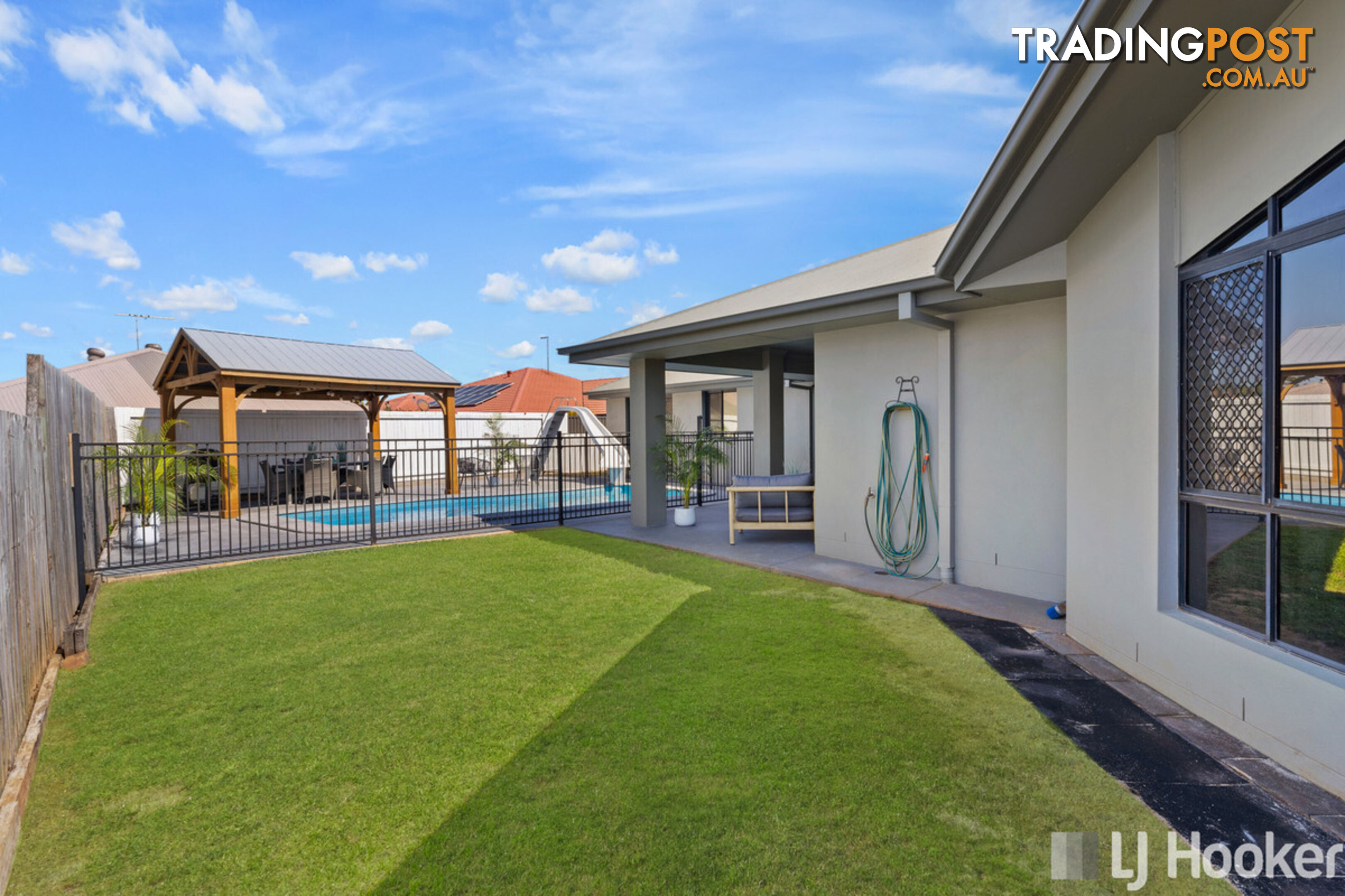 43 Attenborough Circuit REDLAND BAY QLD 4165