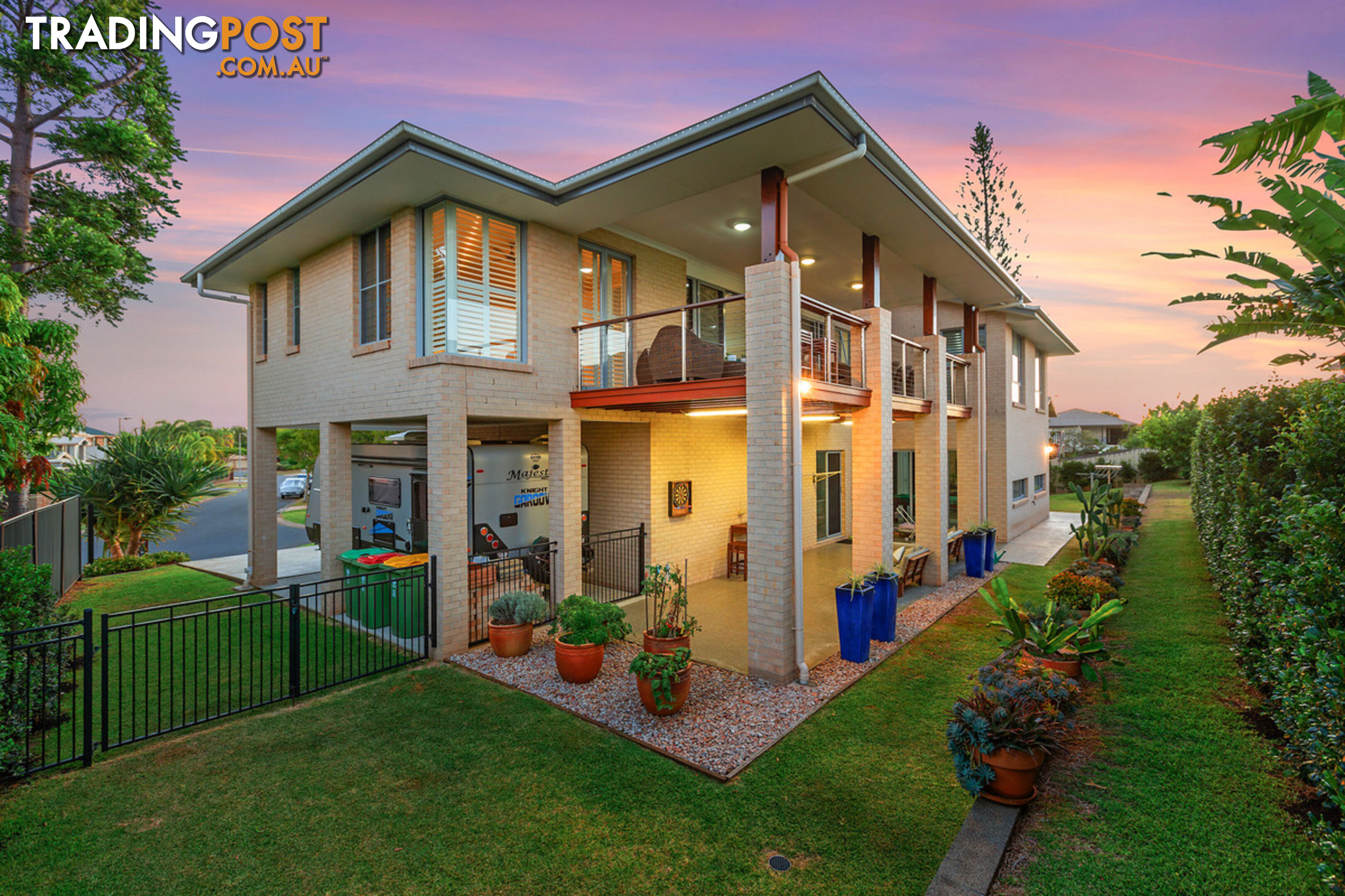 8 Lookout Court VICTORIA POINT QLD 4165