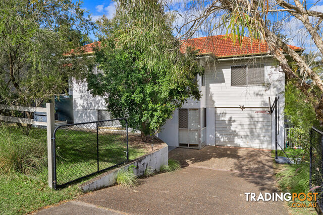 26 Curtis Street MANLY QLD 4179