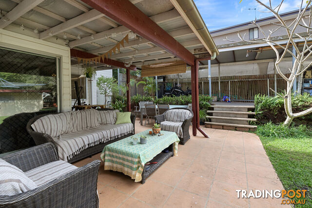 26 Curtis Street MANLY QLD 4179