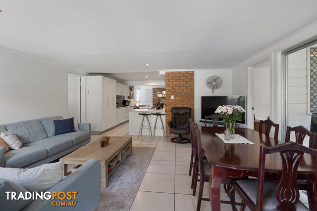 26 Curtis Street MANLY QLD 4179