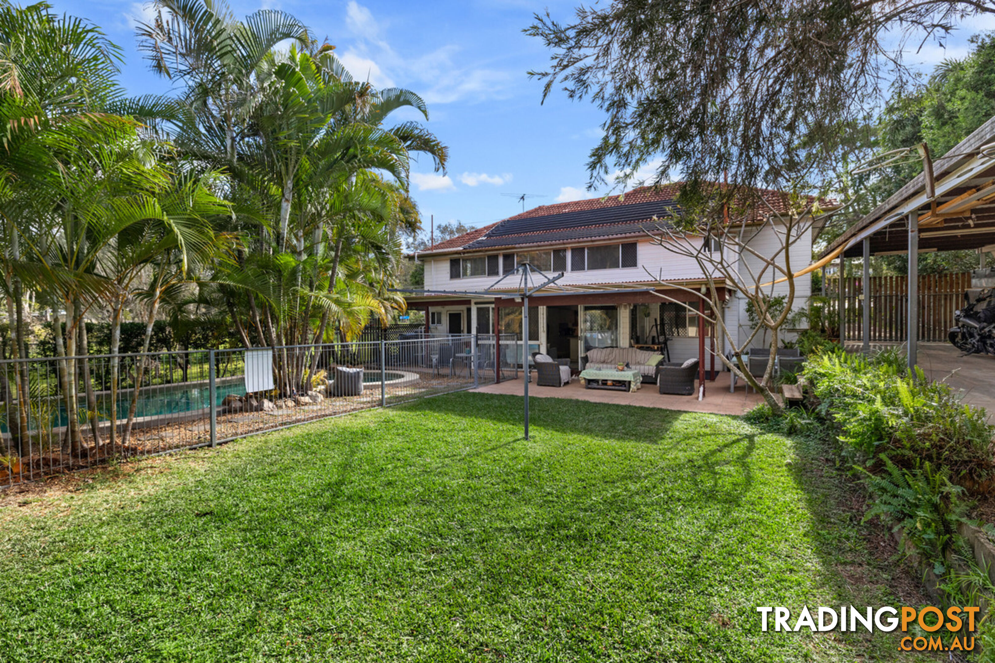 26 Curtis Street MANLY QLD 4179