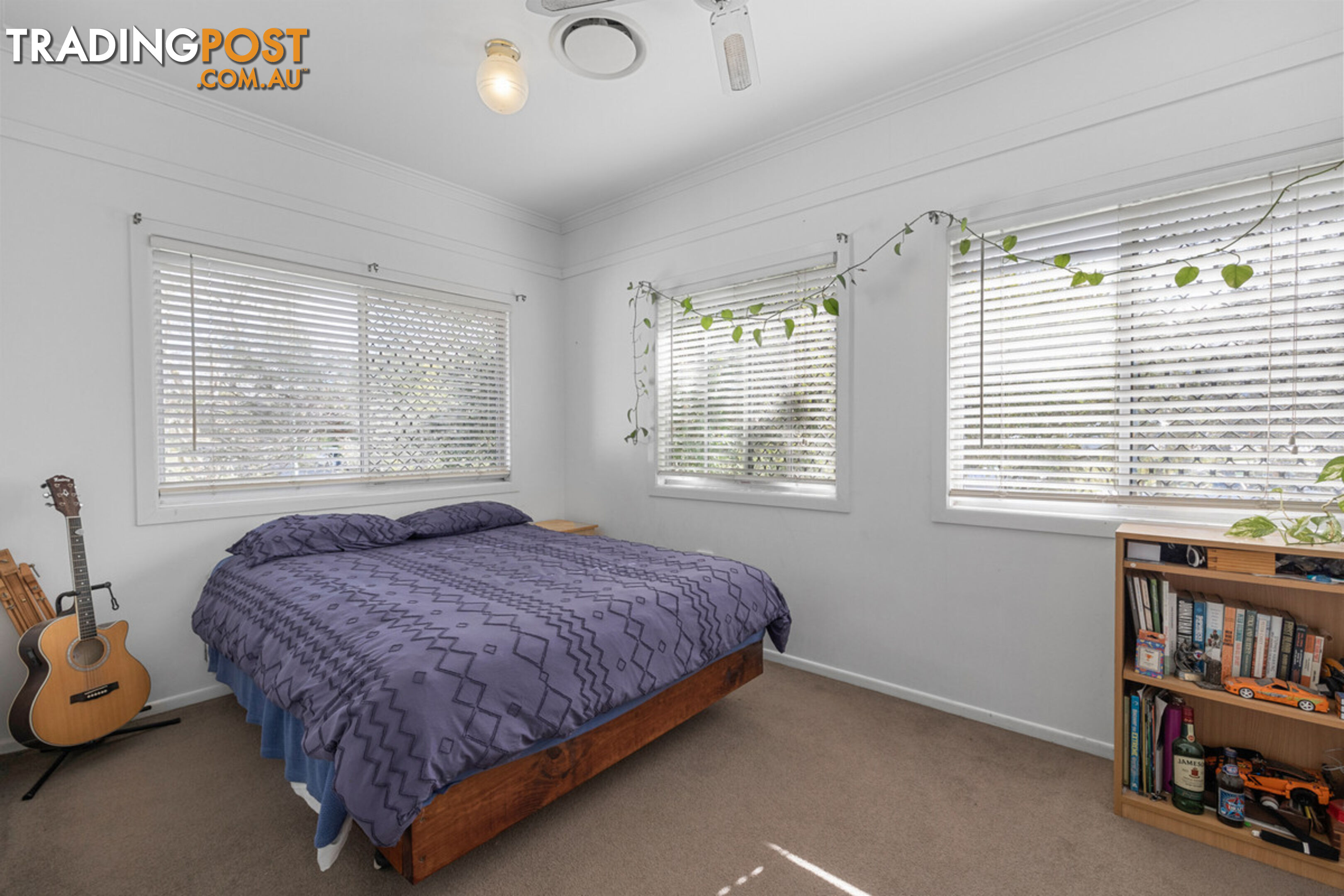 26 Curtis Street MANLY QLD 4179