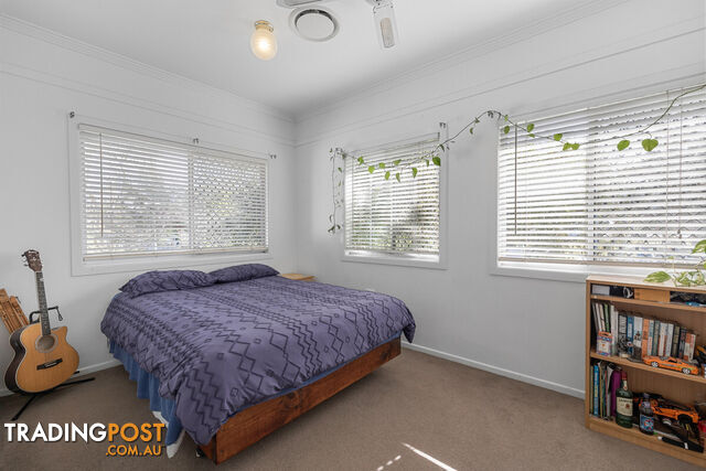 26 Curtis Street MANLY QLD 4179