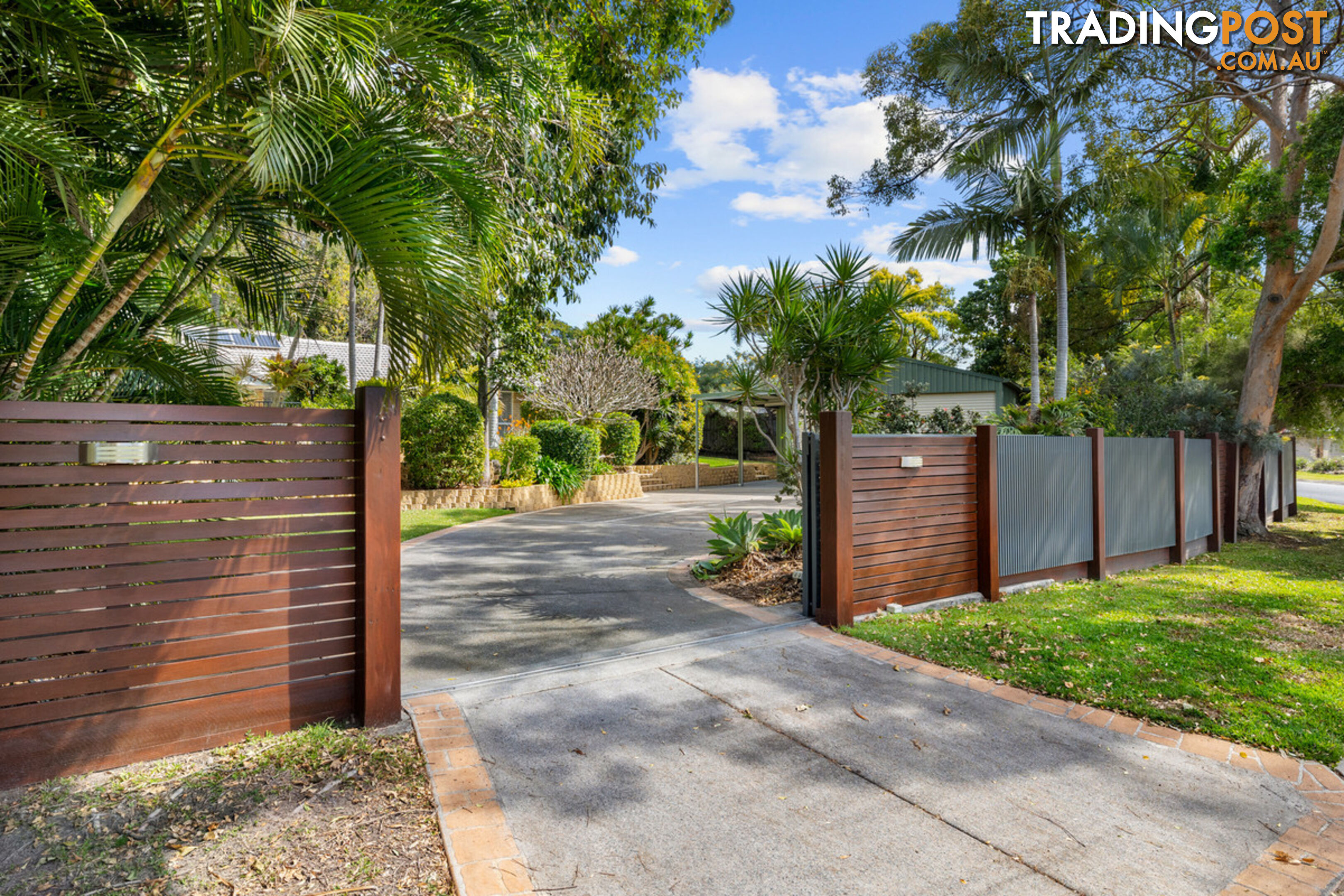 1 Bluebird Court THORNLANDS QLD 4164