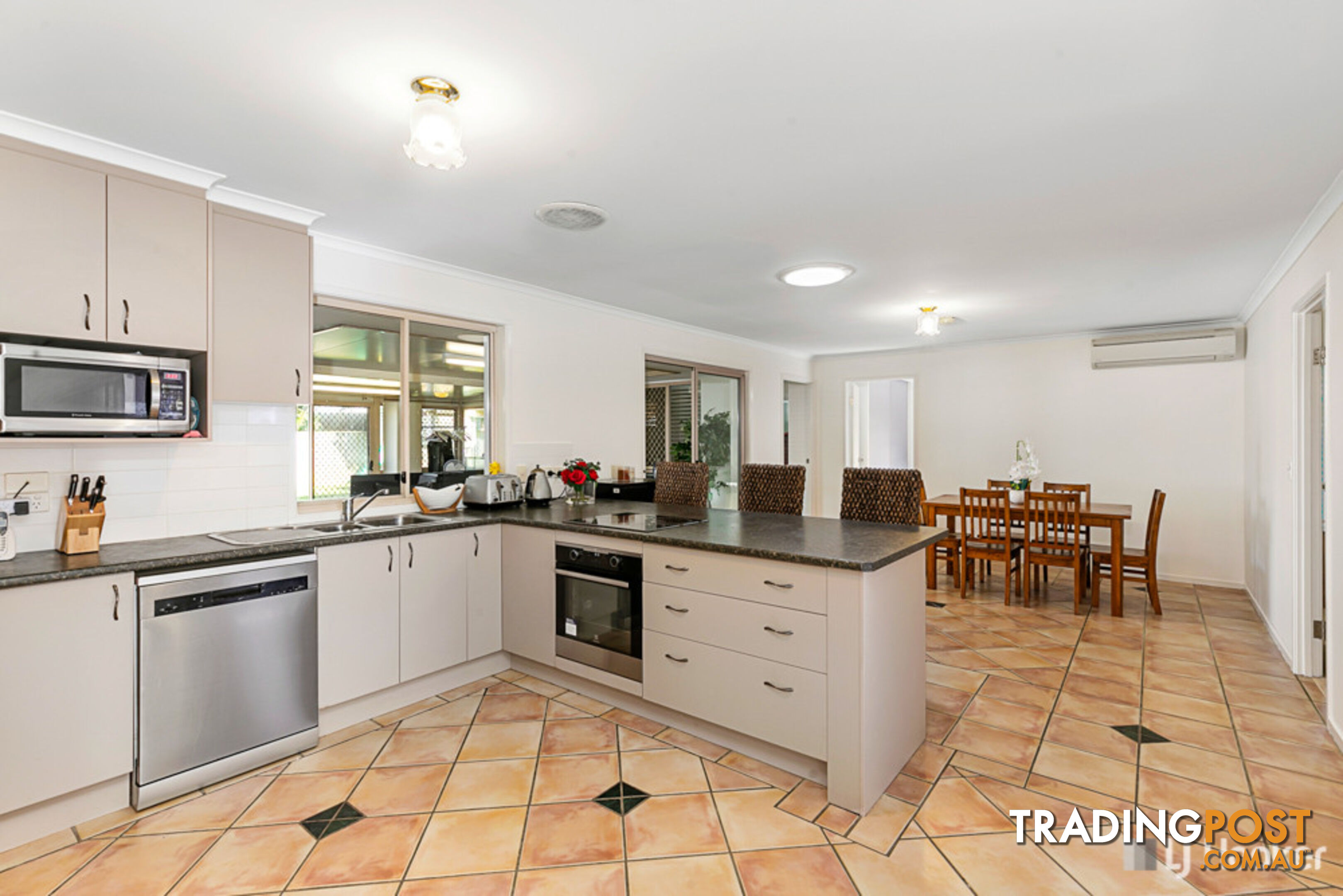 5 Wembley Court ALEXANDRA HILLS QLD 4161