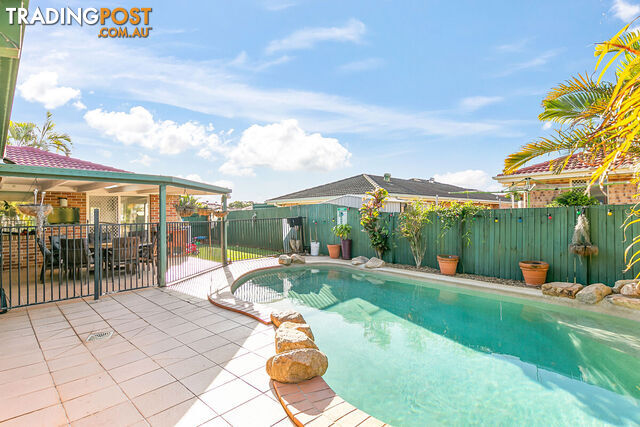 33 Seagull Street VICTORIA POINT QLD 4165