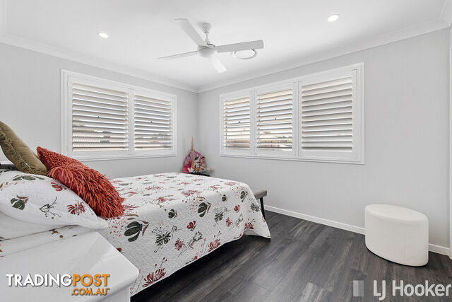 15 Simon Street VICTORIA POINT QLD 4165